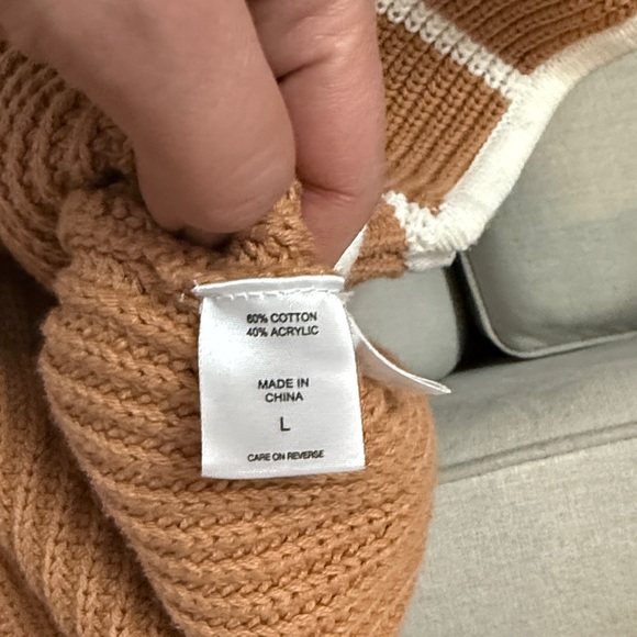 New York & Company Tan and Cream half-zip Sweater Vest - Picture 4 of 4